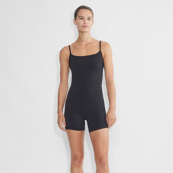 Aritzia Wilfred Free Divinity Romper 7" in Black size Medium - Picture 1 of 8